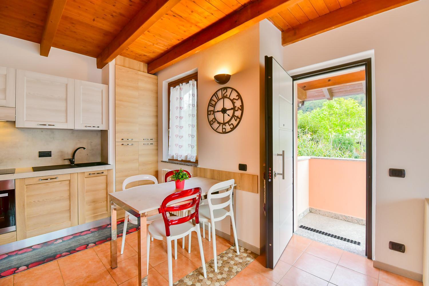 Jane E Jolie Holiday Home Private Swimming Pool Valbrona Bagian luar foto